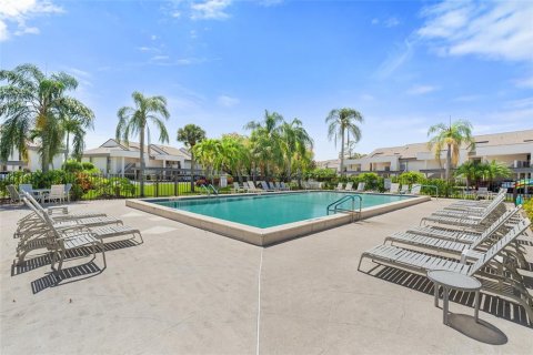 Condo in Fort Myers, Florida, 2 bedrooms  № 2239629 - photo 26