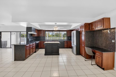 Casa en venta en Delray Beach, Florida, 3 dormitorios, 310.39 m2 № 2175499 - foto 10