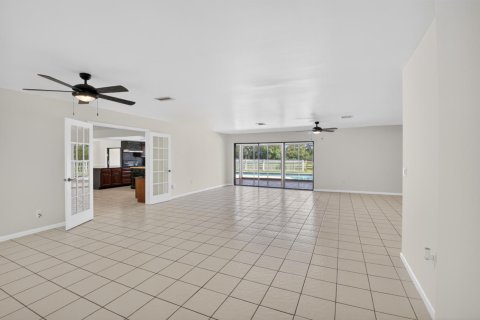 Casa en venta en Delray Beach, Florida, 3 dormitorios, 310.39 m2 № 2175499 - foto 4