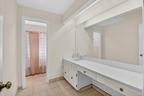 Casa en venta en Delray Beach, Florida, 3 dormitorios, 310.39 m2 № 2175499 - foto 25
