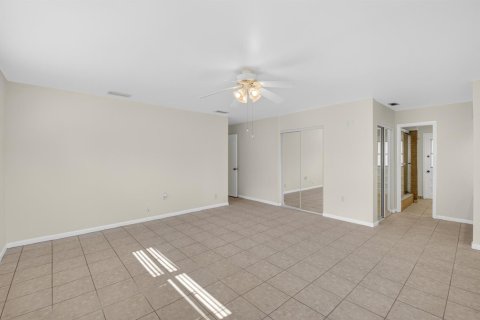 Casa en venta en Delray Beach, Florida, 3 dormitorios, 310.39 m2 № 2175499 - foto 19