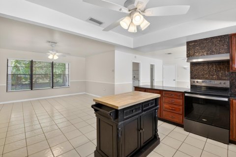Casa en venta en Delray Beach, Florida, 3 dormitorios, 310.39 m2 № 2175499 - foto 12