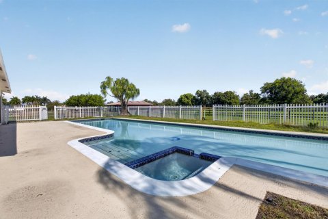 Casa en venta en Delray Beach, Florida, 3 dormitorios, 310.39 m2 № 2175499 - foto 29