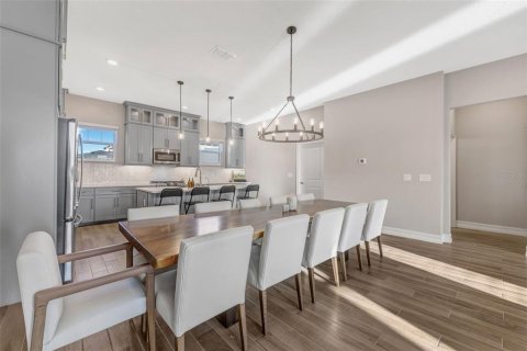 Adosado en venta en Tampa, Florida, 4 dormitorios, 265.05 m2 № 2272945 - foto 19