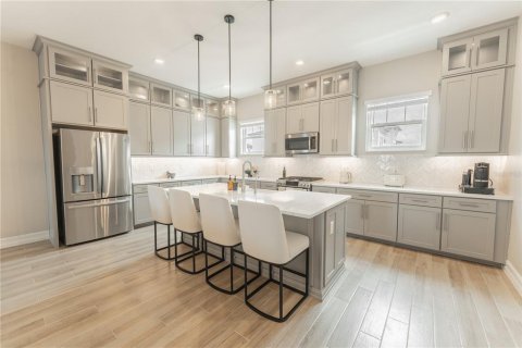 Adosado en venta en Tampa, Florida, 4 dormitorios, 265.05 m2 № 2272945 - foto 21