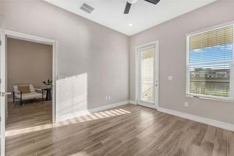 Adosado en venta en Tampa, Florida, 4 dormitorios, 265.05 m2 № 2272945 - foto 11