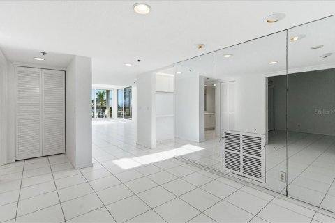 Condo in Longboat Key, Florida, 3 bedrooms № 2233525 - photo 14