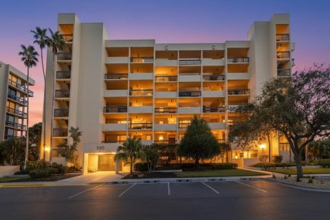 Condo in Longboat Key, Florida, 3 bedrooms № 2233525 - photo 4