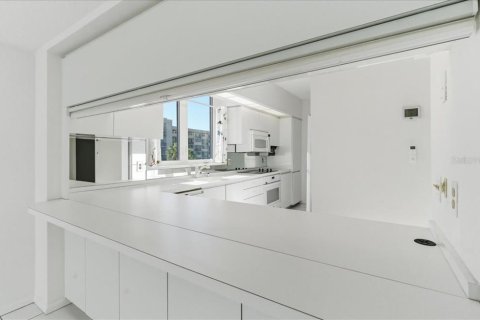 Condo in Longboat Key, Florida, 3 bedrooms № 2233525 - photo 19