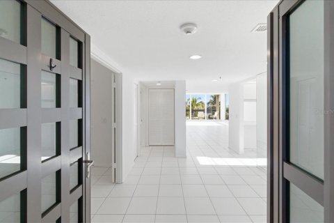 Condo in Longboat Key, Florida, 3 bedrooms № 2233525 - photo 12