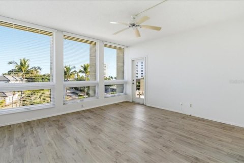 Condo in Longboat Key, Florida, 3 bedrooms № 2233525 - photo 24