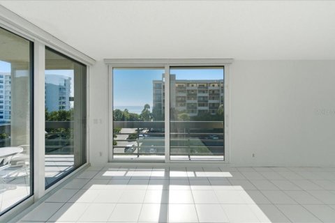 Condo in Longboat Key, Florida, 3 bedrooms № 2233525 - photo 18