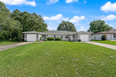 Commercial property in Ocala, Florida 4 bedrooms, 193.79 sq.m. № 2302421