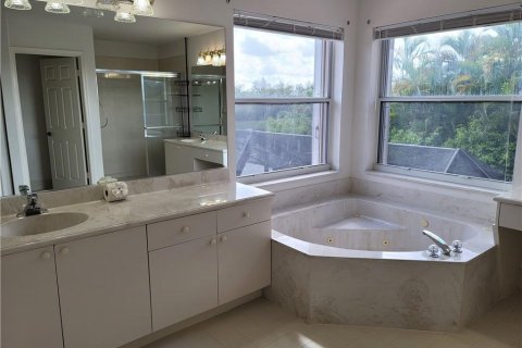 Купить виллу или дом в Мирамар, Флорида 5 комнат, 317.45м2, № 2249960 - фото 10