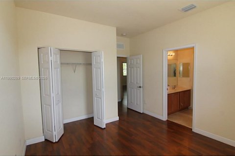 Casa en venta en Doral, Florida, 3 dormitorios, 185.06 m2 № 2052081 - foto 21