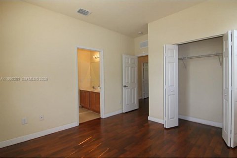 Casa en venta en Doral, Florida, 3 dormitorios, 185.06 m2 № 2052081 - foto 18