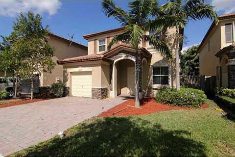 Casa en venta en Doral, Florida, 3 dormitorios, 185.06 m2 № 2052081 - foto 3