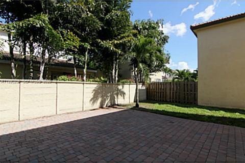 Casa en venta en Doral, Florida, 3 dormitorios, 185.06 m2 № 2052081 - foto 30