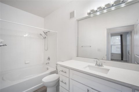 Condominio en alquiler en Tampa, Florida, 2 dormitorios, 100.33 m2 № 1906484 - foto 17
