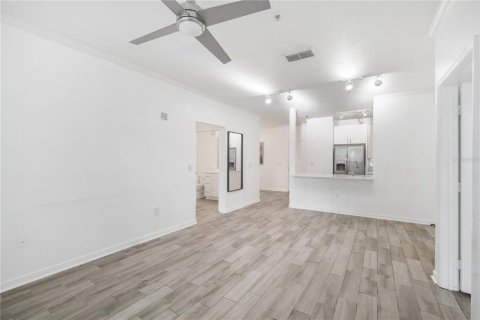 Condominio en alquiler en Tampa, Florida, 2 dormitorios, 100.33 m2 № 1906484 - foto 11
