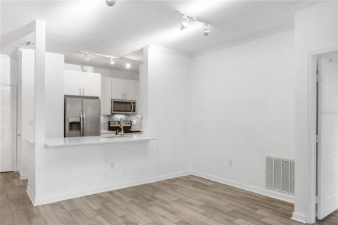 Condominio en alquiler en Tampa, Florida, 2 dormitorios, 100.33 m2 № 1906484 - foto 10