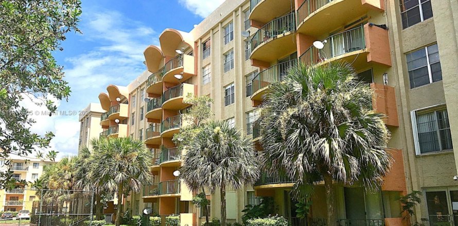Condo in Miami, Florida, 1 bedroom  № 1973803
