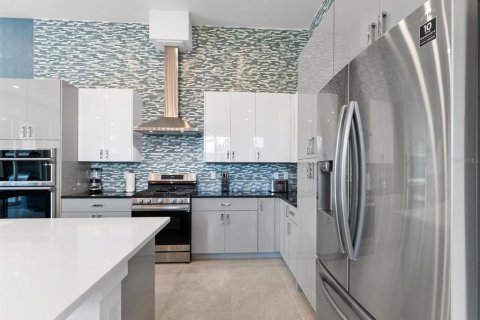 Villa ou maison à vendre à Davenport, Floride: 6 chambres, 351.17 m2 № 1718961 - photo 6
