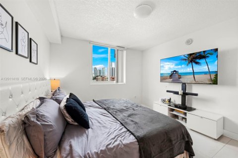 Condo in Miami, Florida, 3 bedrooms № 2075194 - photo 19
