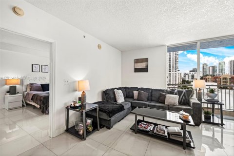 Condo in Miami, Florida, 3 bedrooms № 2075194 - photo 25