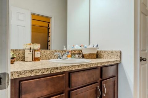 House in Orlando, Florida 4 bedrooms, 181.72 sq.m. № 1829317 - photo 21