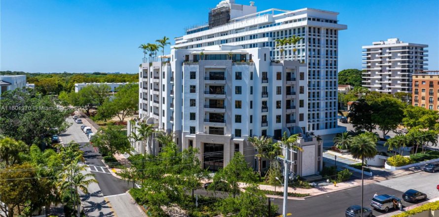 Condominio en Coral Gables, Florida, 2 dormitorios  № 1939999