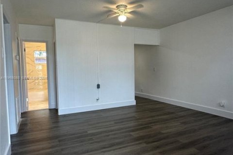 Casa en Deerfield Beach, Florida 2 dormitorios, 150.59 m2 № 2019668