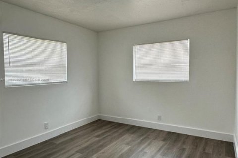 Casa en alquiler en Deerfield Beach, Florida, 2 dormitorios, 150.59 m2 № 2019668 - foto 5