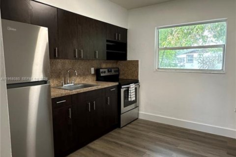 Casa en alquiler en Deerfield Beach, Florida, 2 dormitorios, 150.59 m2 № 2019668 - foto 4