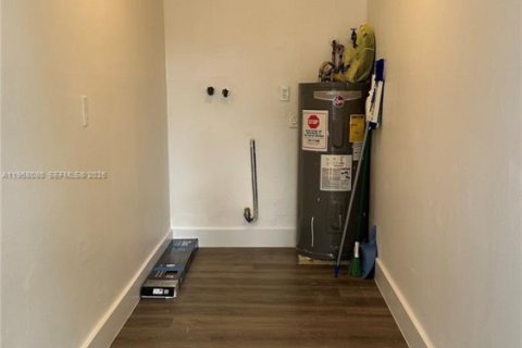 Casa en alquiler en Deerfield Beach, Florida, 2 dormitorios, 150.59 m2 № 2019668 - foto 8