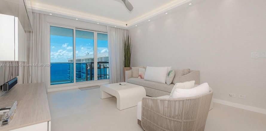 Condominio en Miami Beach, Florida, 1 dormitorio  № 1954391