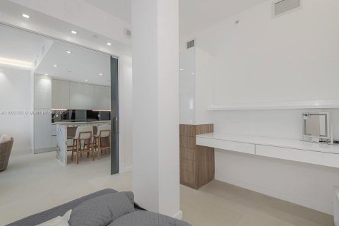 Condominio en alquiler en Miami Beach, Florida, 1 dormitorio, 78.97 m2 № 1954391 - foto 24