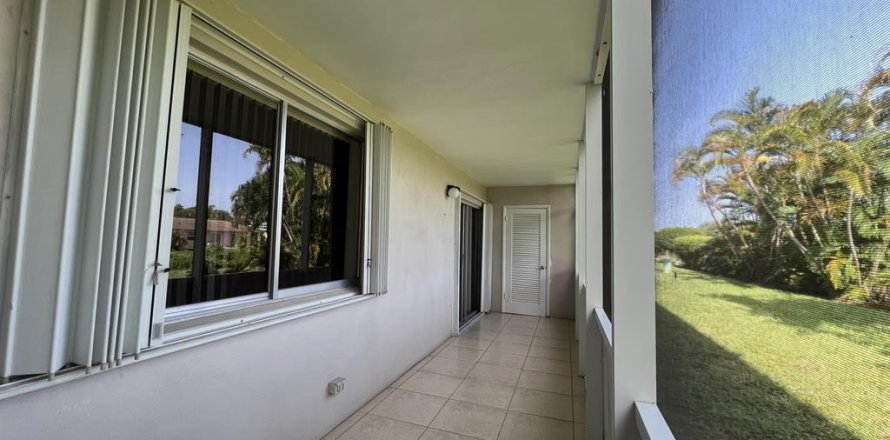 Condo in Lake Worth, Florida, 2 bedrooms  № 615205