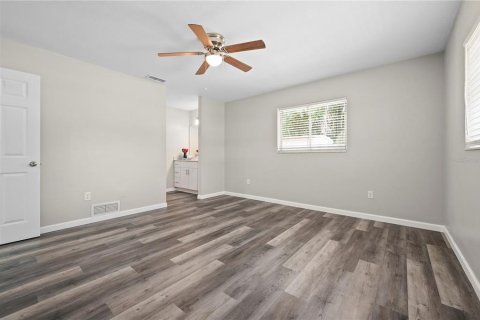 House in Port Charlotte, Florida 2 bedrooms, 117.89 sq.m. № 1810670 - photo 17