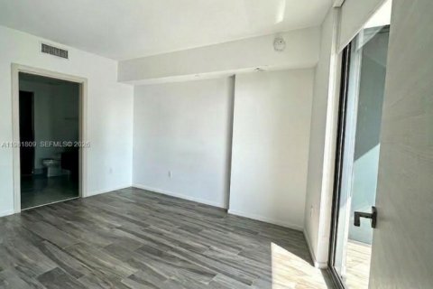 Condominio en venta en Miami, Florida, 1 dormitorio, 77.85 m2 № 2043052 - foto 20