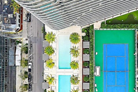 Condominio en venta en Miami, Florida, 1 dormitorio, 77.85 m2 № 2043052 - foto 3