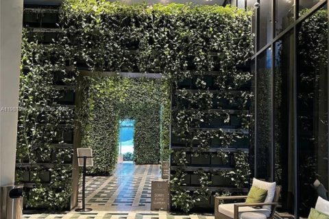 Condominio en venta en Miami, Florida, 1 dormitorio, 77.85 m2 № 2043052 - foto 10