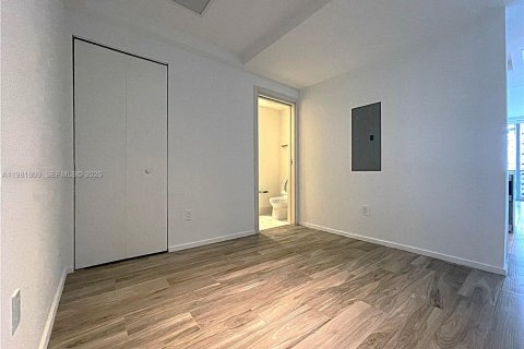 Condominio en venta en Miami, Florida, 1 dormitorio, 77.85 m2 № 2043052 - foto 16