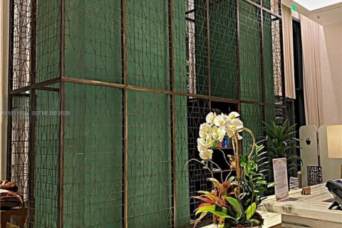 Condominio en venta en Miami, Florida, 1 dormitorio, 77.85 m2 № 2043052 - foto 9