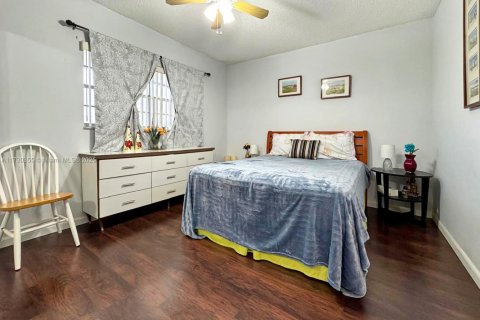 Condo in Margate, Florida, 2 bedrooms  № 1480140 - photo 13
