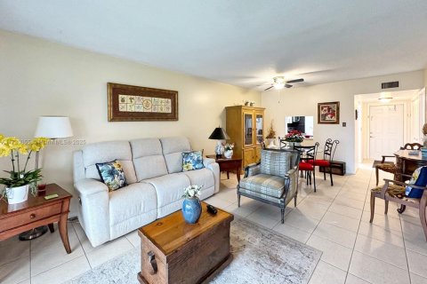 Condo in Margate, Florida, 2 bedrooms  № 1480140 - photo 5