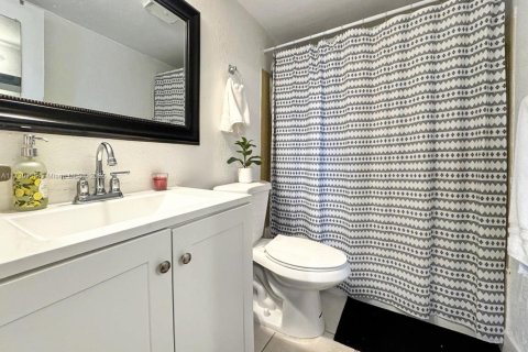 Condo in Margate, Florida, 2 bedrooms  № 1480140 - photo 10