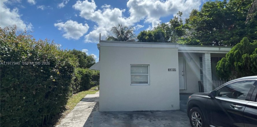Immobilier commercial à Miami, Floride 151.34 m2 № 2079106