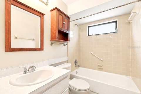 Villa ou maison à louer à Oviedo, Floride: 3 chambres, 130.9 m2 № 2385804 - photo 15