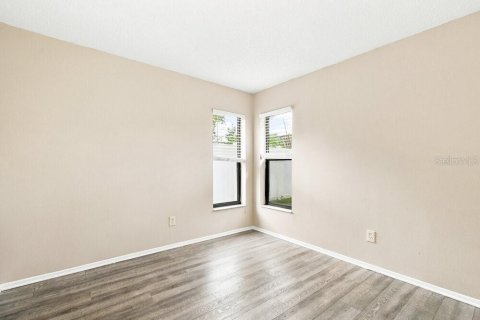 Villa ou maison à louer à Oviedo, Floride: 3 chambres, 130.9 m2 № 2385804 - photo 13
